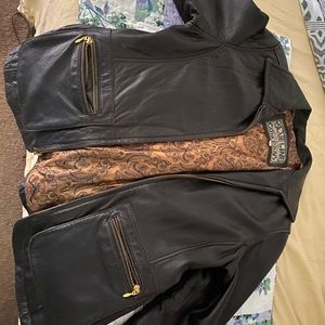 This is a beautiful mint condition used jacket, excellent condition!